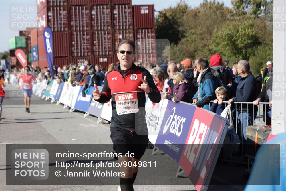 03.10.2025 - Köhlbrandbrückenlauf Jannik Wohlers http://msf.ph/oto/9049811 03.10.2025 13:07:53 Ziel 4159, 4310, 4382, 4639, 5959, 5993, 6120, 6163, 6244, 6285, 6348, 6384, 6409, 6651, 6696, 6821 meine-sportfotos.de