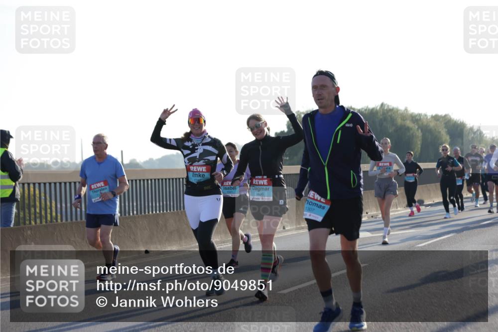 03.10.2025 - Köhlbrandbrückenlauf Jannik Wohlers http://msf.ph/oto/9049851 03.10.2025 09:18:34 Position 3 1392, 1636, 1307 meine-sportfotos.de