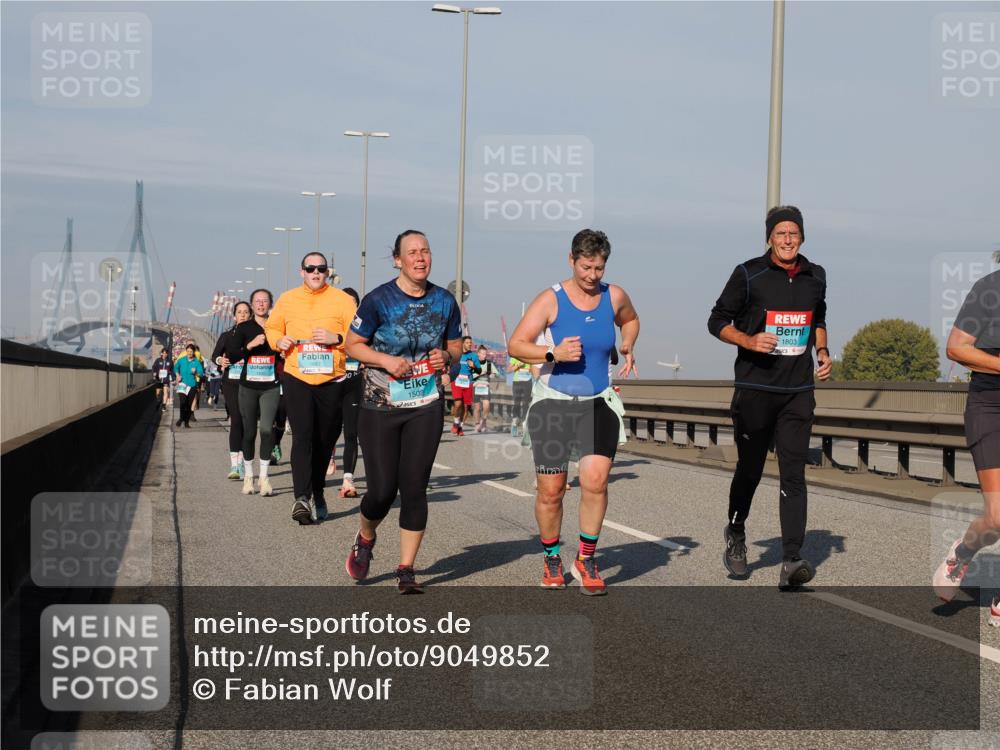 03.10.2025 - Köhlbrandbrückenlauf Fabian Wolf http://msf.ph/oto/9049852 03.10.2025 10:01:07 Position 3 1667, 1502, 1803 meine-sportfotos.de
