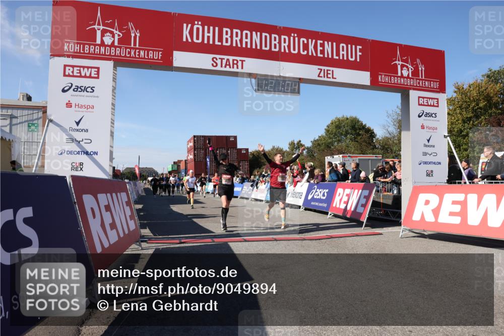 03.10.2025 - Köhlbrandbrückenlauf Lena Gebhardt http://msf.ph/oto/9049894 03.10.2025 13:21:05 Ziel 4393, 4680, 4749, 5006, 5130, 5156, 5169, 5265, 5363, 5377, 5501, 5618, 5746, 5878, 5882, 6282, 6296, 6645, 6646, 6648, 6650, 6756, 6780 meine-sportfotos.de