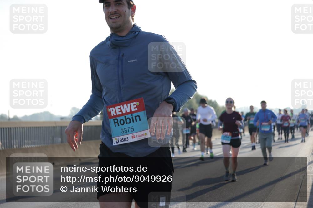 03.10.2025 - Köhlbrandbrückenlauf Jannik Wohlers http://msf.ph/oto/9049926 03.10.2025 09:18:35 Position 3 3375 meine-sportfotos.de