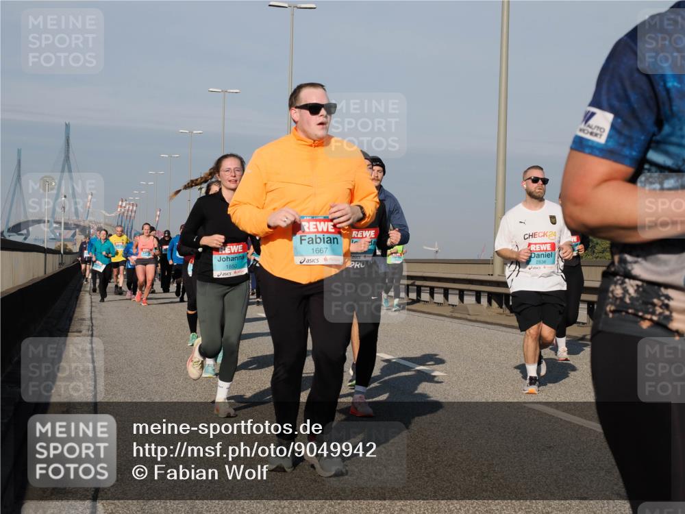 03.10.2025 - Köhlbrandbrückenlauf Fabian Wolf http://msf.ph/oto/9049942 03.10.2025 10:01:10 Position 3 1850, 1667, 24, 2836 meine-sportfotos.de