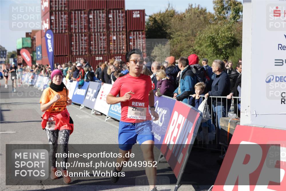 03.10.2025 - Köhlbrandbrückenlauf Jannik Wohlers http://msf.ph/oto/9049952 03.10.2025 13:07:57 Ziel 4184, 4310, 4382, 4395, 4639, 5959, 5993, 6022, 6120, 6163, 6244, 6285, 6348, 6409, 6651, 6696, 6821 meine-sportfotos.de