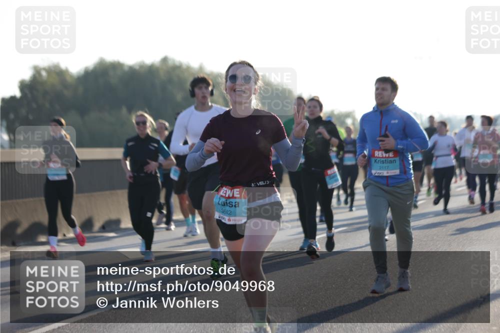03.10.2025 - Köhlbrandbrückenlauf Jannik Wohlers http://msf.ph/oto/9049968 03.10.2025 09:18:36 Position 3 3642, 2117 meine-sportfotos.de