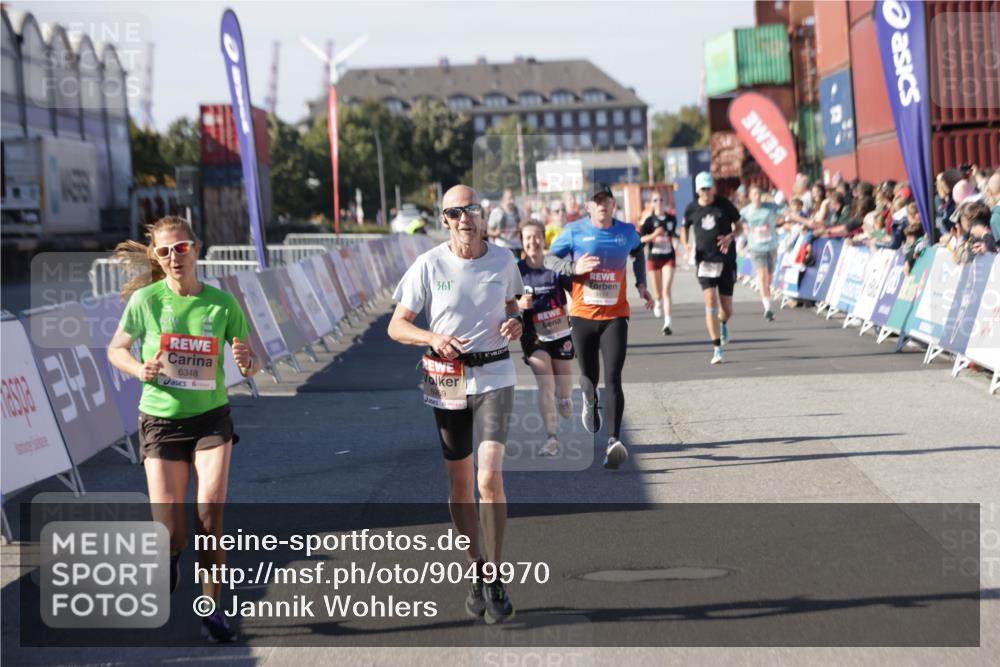 03.10.2025 - Köhlbrandbrückenlauf Jannik Wohlers http://msf.ph/oto/9049970 03.10.2025 13:07:58 Ziel 4184, 4310, 4357, 4382, 4395, 4639, 5959, 5993, 6022, 6120, 6163, 6244, 6285, 6348, 6409, 6651, 6696, 6821 meine-sportfotos.de