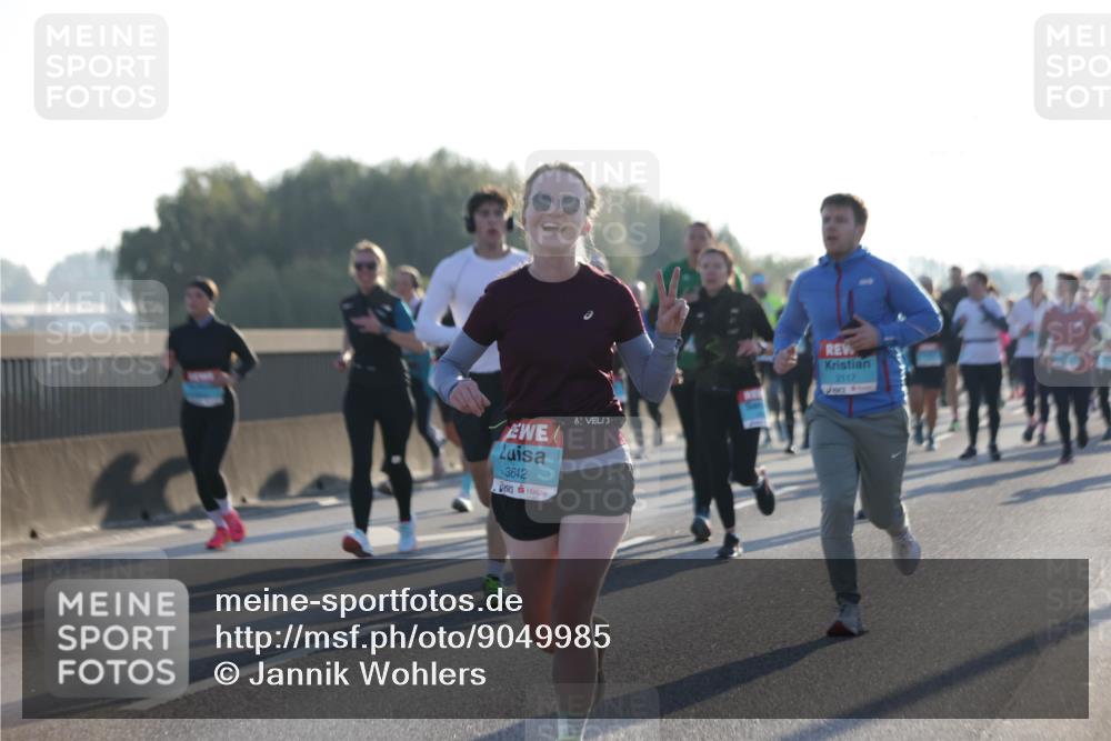 03.10.2025 - Köhlbrandbrückenlauf Jannik Wohlers http://msf.ph/oto/9049985 03.10.2025 09:18:37 Position 3 3642, 2117 meine-sportfotos.de