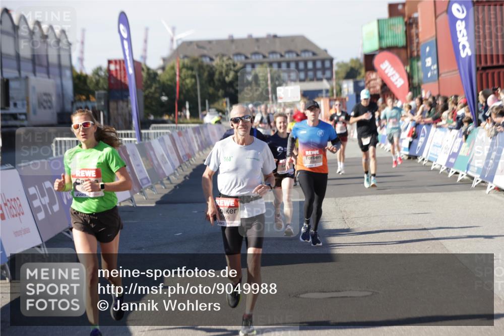 03.10.2025 - Köhlbrandbrückenlauf Jannik Wohlers http://msf.ph/oto/9049988 03.10.2025 13:07:58 Ziel 4184, 4310, 4357, 4382, 4395, 4639, 5959, 5993, 6022, 6120, 6163, 6244, 6285, 6348, 6409, 6651, 6696, 6821 meine-sportfotos.de