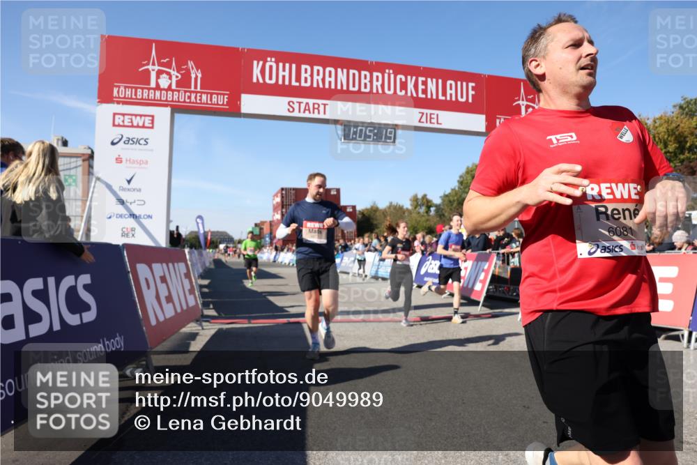 03.10.2025 - Köhlbrandbrückenlauf Lena Gebhardt http://msf.ph/oto/9049989 03.10.2025 13:05:20 Ziel 4272, 4344, 4390, 4490, 4496, 4584, 4585, 4877, 5637, 5969, 6041, 6044, 6081 meine-sportfotos.de