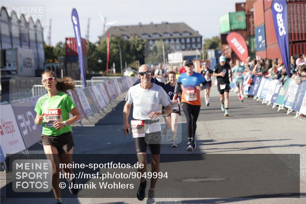 03.10.2025 - Köhlbrandbrückenlauf Jannik Wohlers http://msf.ph/oto/9049994 03.10.2025 13:07:58 Ziel 4184, 4310, 4357, 4382, 4395, 4639, 5959, 5993, 6022, 6120, 6163, 6244, 6285, 6348, 6409, 6651, 6696, 6821 meine-sportfotos.de