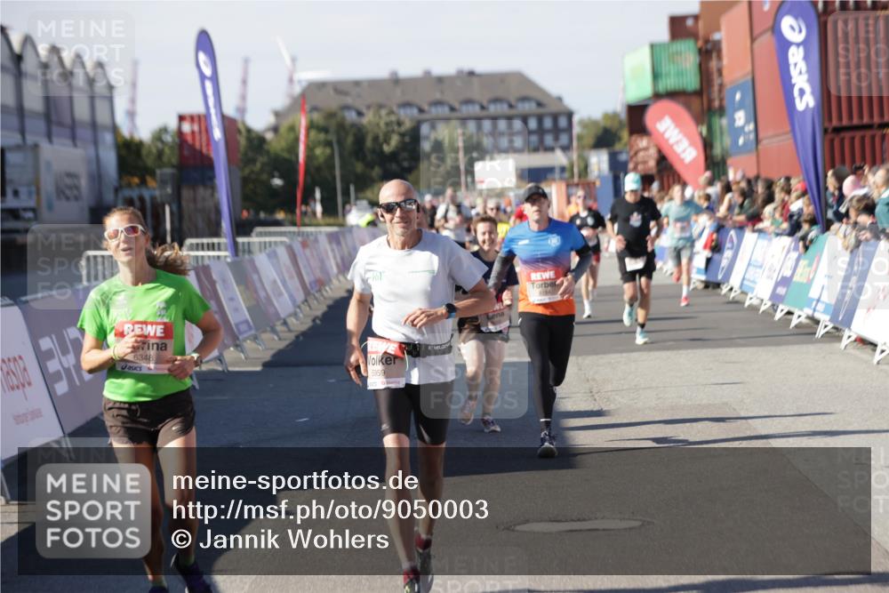 03.10.2025 - Köhlbrandbrückenlauf Jannik Wohlers http://msf.ph/oto/9050003 03.10.2025 13:07:58 Ziel 4184, 4310, 4357, 4382, 4395, 4639, 5959, 5993, 6022, 6120, 6163, 6244, 6285, 6348, 6409, 6651, 6696, 6821 meine-sportfotos.de