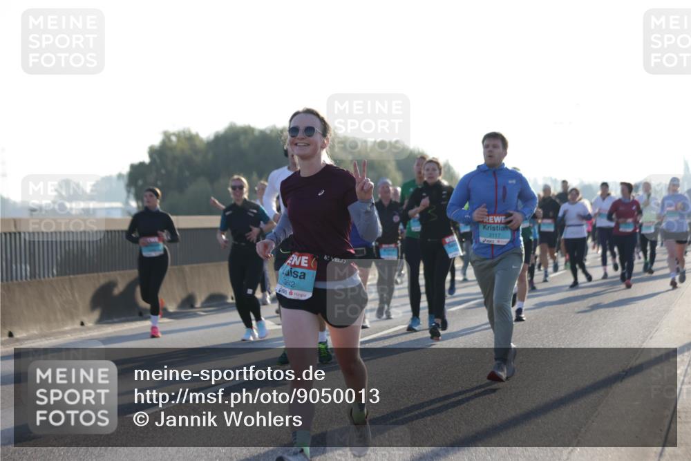 03.10.2025 - Köhlbrandbrückenlauf Jannik Wohlers http://msf.ph/oto/9050013 03.10.2025 09:18:37 Position 3 3642, 2117 meine-sportfotos.de