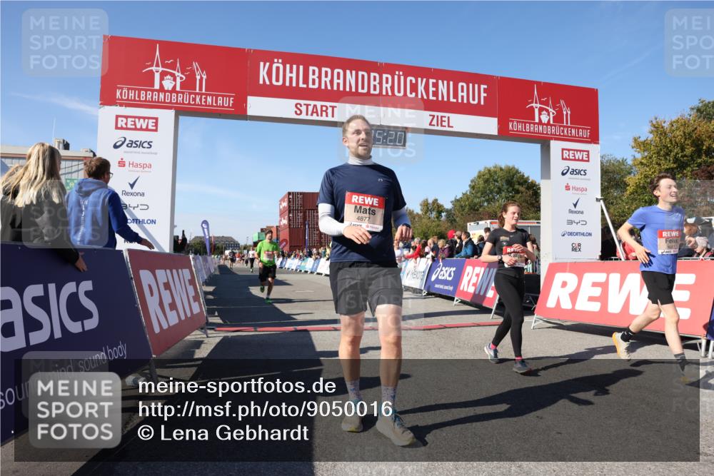 03.10.2025 - Köhlbrandbrückenlauf Lena Gebhardt http://msf.ph/oto/9050016 03.10.2025 13:05:21 Ziel 4272, 4344, 4390, 4496, 4584, 4877, 5637, 5969, 6041, 6044, 6081 meine-sportfotos.de