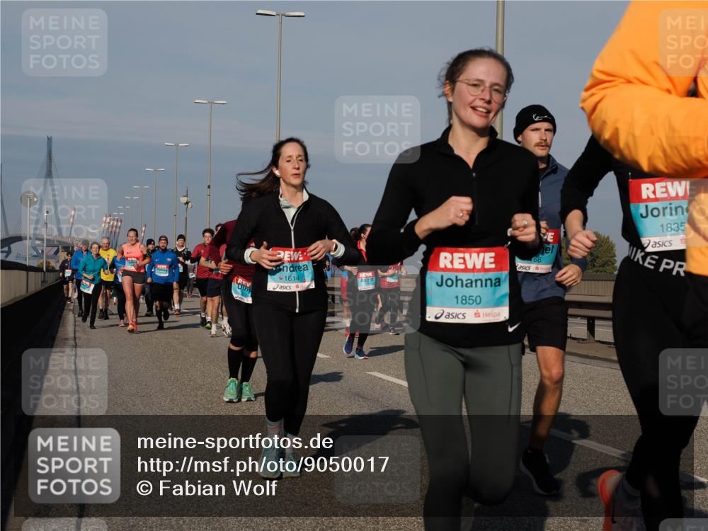 03.10.2025 - Köhlbrandbrückenlauf Fabian Wolf http://msf.ph/oto/9050017 03.10.2025 10:01:12 Position 3 1614, 1850, 66, 1835 meine-sportfotos.de