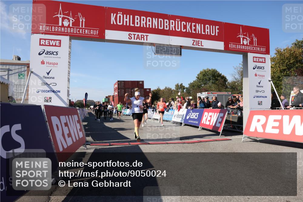 03.10.2025 - Köhlbrandbrückenlauf Lena Gebhardt http://msf.ph/oto/9050024 03.10.2025 13:21:07 Ziel 4393, 4680, 4749, 4846, 5130, 5156, 5265, 5363, 5377, 5450, 5501, 5618, 5746, 5878, 5882, 5883, 6262, 6282, 6296, 6602, 6645, 6646, 6648, 6650, 6756, 6780 meine-sportfotos.de