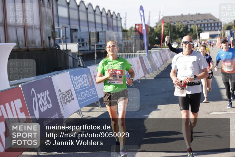 03.10.2025 - Köhlbrandbrückenlauf Jannik Wohlers http://msf.ph/oto/9050029 03.10.2025 13:07:59 Ziel 4184, 4310, 4357, 4382, 4395, 4639, 5959, 5993, 6022, 6120, 6163, 6244, 6285, 6348, 6409, 6651, 6696 meine-sportfotos.de