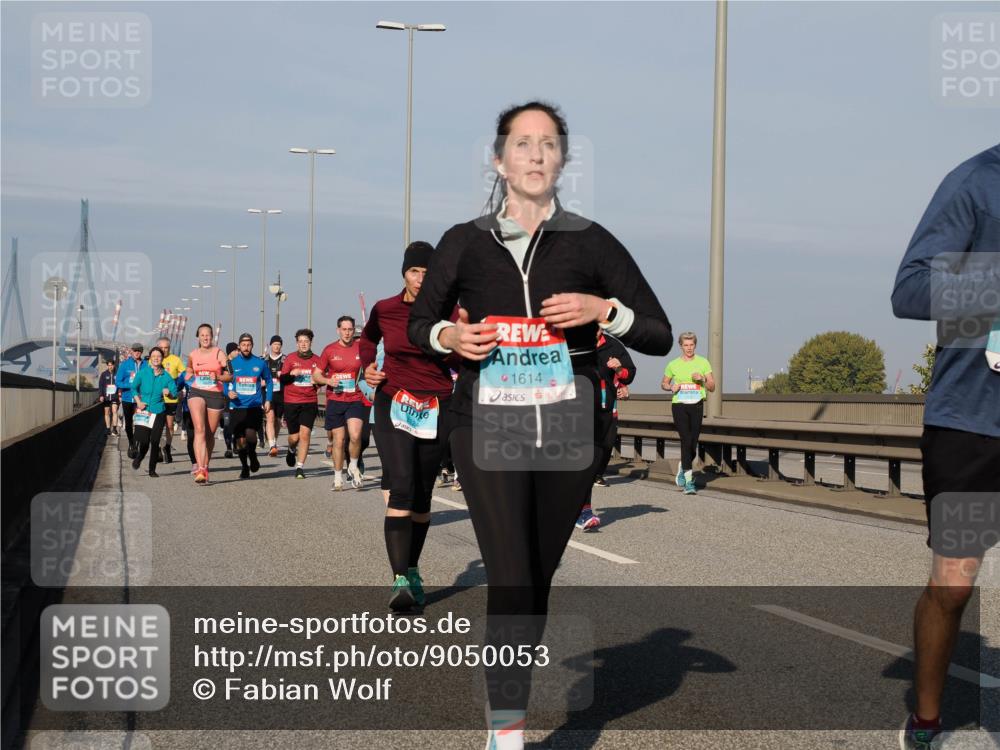03.10.2025 - Köhlbrandbrückenlauf Fabian Wolf http://msf.ph/oto/9050053 03.10.2025 10:01:13 Position 3 1614 meine-sportfotos.de