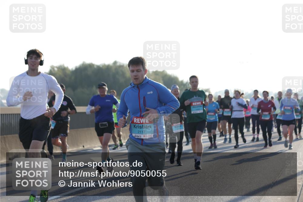 03.10.2025 - Köhlbrandbrückenlauf Jannik Wohlers http://msf.ph/oto/9050055 03.10.2025 09:18:38 Position 3 2117 meine-sportfotos.de