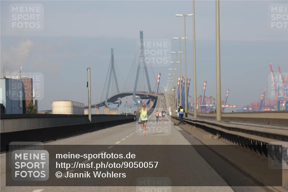 03.10.2025 - Köhlbrandbrückenlauf Jannik Wohlers http://msf.ph/oto/9050057 03.10.2025 09:35:25 Position 3  meine-sportfotos.de