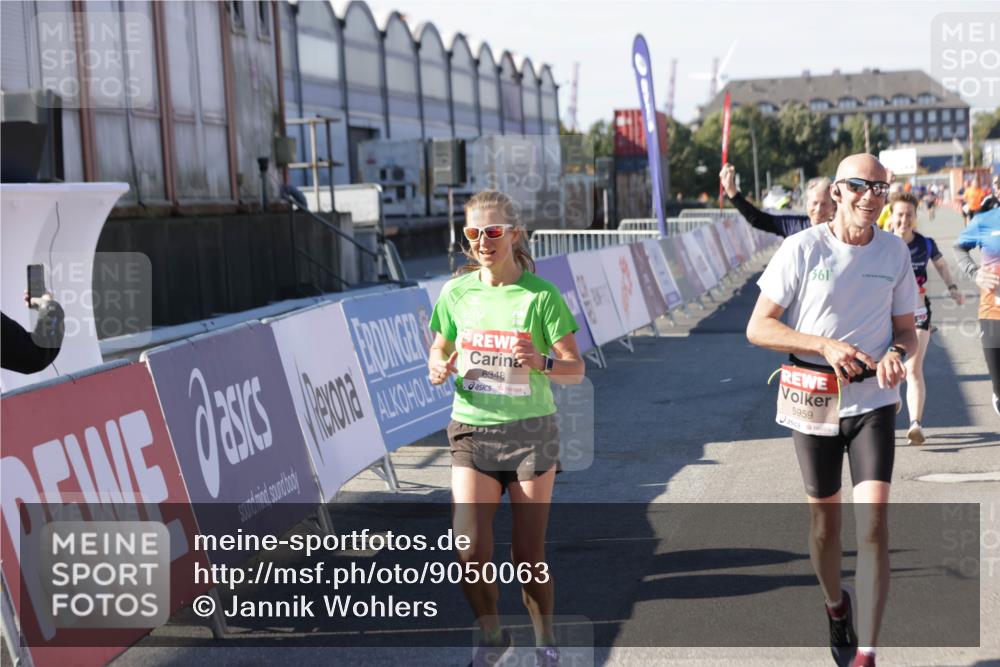 03.10.2025 - Köhlbrandbrückenlauf Jannik Wohlers http://msf.ph/oto/9050063 03.10.2025 13:07:59 Ziel 4184, 4310, 4357, 4382, 4395, 4639, 5959, 5993, 6022, 6120, 6163, 6244, 6285, 6348, 6409, 6651, 6696 meine-sportfotos.de