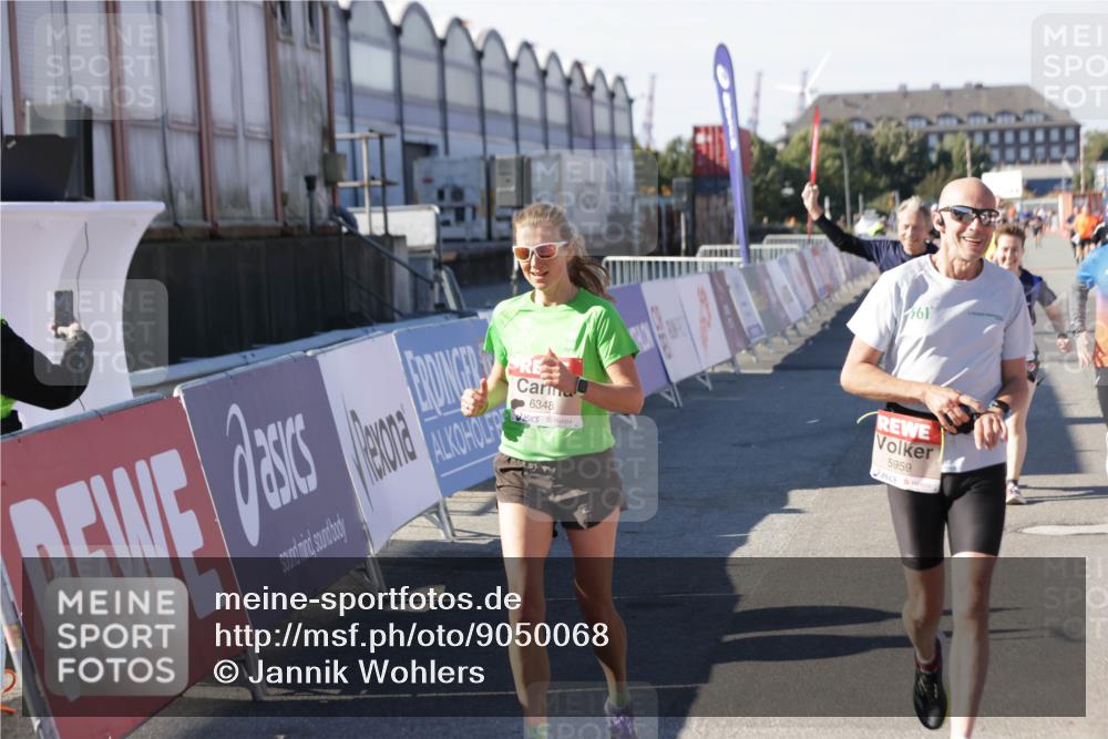 03.10.2025 - Köhlbrandbrückenlauf Jannik Wohlers http://msf.ph/oto/9050068 03.10.2025 13:07:59 Ziel 4184, 4310, 4357, 4382, 4395, 4639, 5959, 5993, 6022, 6120, 6163, 6244, 6285, 6348, 6409, 6651, 6696 meine-sportfotos.de