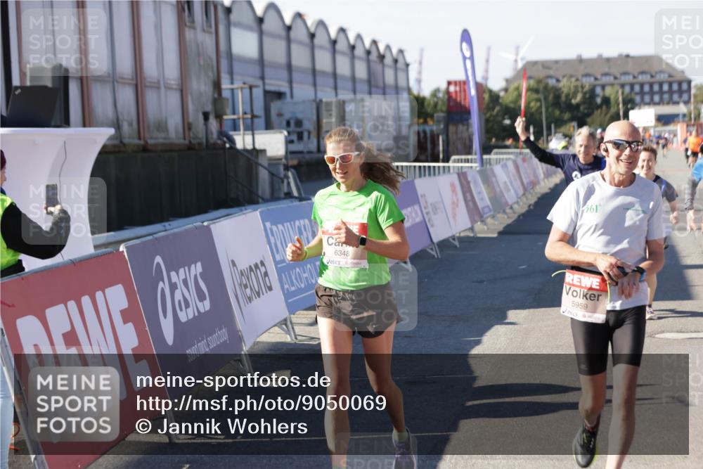 03.10.2025 - Köhlbrandbrückenlauf Jannik Wohlers http://msf.ph/oto/9050069 03.10.2025 13:08:00 Ziel 4184, 4310, 4357, 4395, 4639, 5959, 5993, 6022, 6120, 6163, 6244, 6285, 6348, 6409, 6635, 6651, 6696 meine-sportfotos.de
