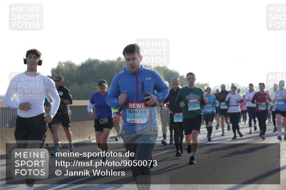 03.10.2025 - Köhlbrandbrückenlauf Jannik Wohlers http://msf.ph/oto/9050073 03.10.2025 09:18:38 Position 3 2117 meine-sportfotos.de