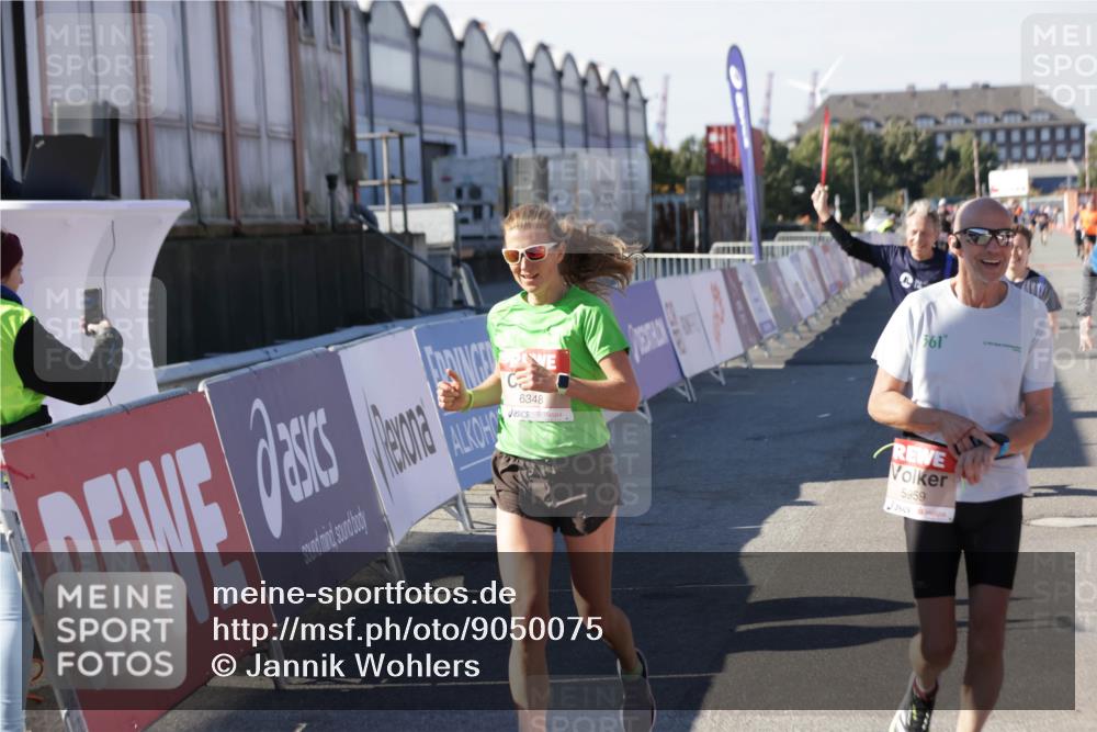03.10.2025 - Köhlbrandbrückenlauf Jannik Wohlers http://msf.ph/oto/9050075 03.10.2025 13:08:00 Ziel 4184, 4310, 4357, 4395, 4639, 5959, 5993, 6022, 6120, 6163, 6244, 6285, 6348, 6409, 6635, 6651, 6696 meine-sportfotos.de