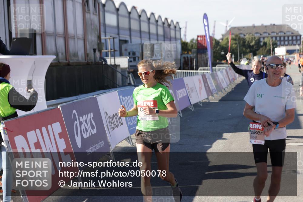 03.10.2025 - Köhlbrandbrückenlauf Jannik Wohlers http://msf.ph/oto/9050078 03.10.2025 13:08:00 Ziel 4184, 4310, 4357, 4395, 4639, 5959, 5993, 6022, 6120, 6163, 6244, 6285, 6348, 6409, 6635, 6651, 6696 meine-sportfotos.de