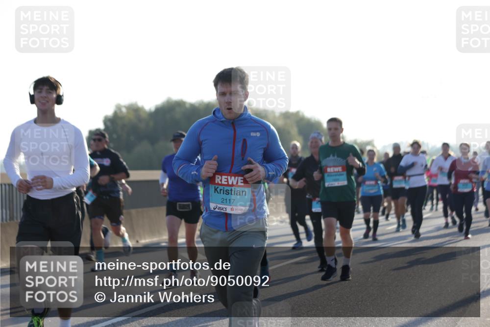 03.10.2025 - Köhlbrandbrückenlauf Jannik Wohlers http://msf.ph/oto/9050092 03.10.2025 09:18:38 Position 3 2117 meine-sportfotos.de