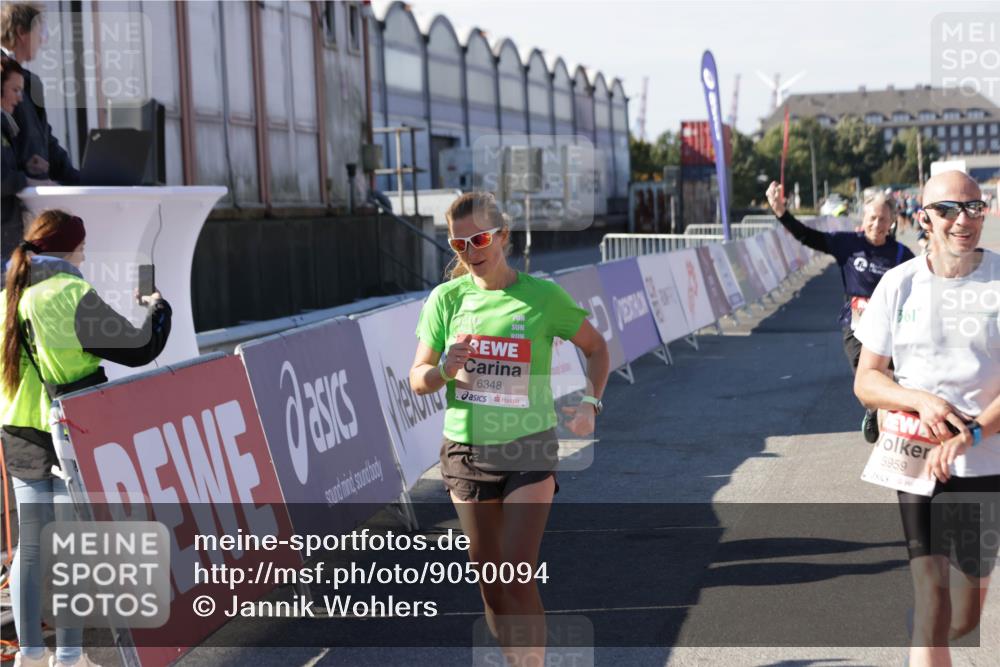 03.10.2025 - Köhlbrandbrückenlauf Jannik Wohlers http://msf.ph/oto/9050094 03.10.2025 13:08:00 Ziel 4184, 4310, 4357, 4395, 4639, 5959, 5993, 6022, 6120, 6163, 6244, 6285, 6348, 6409, 6635, 6651, 6696 meine-sportfotos.de