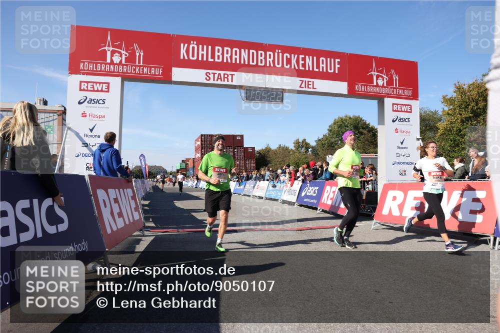 03.10.2025 - Köhlbrandbrückenlauf Lena Gebhardt http://msf.ph/oto/9050107 03.10.2025 13:05:23 Ziel 4011, 4272, 4344, 4390, 4496, 4584, 4877, 5637, 5969, 6041, 6044, 6081 meine-sportfotos.de
