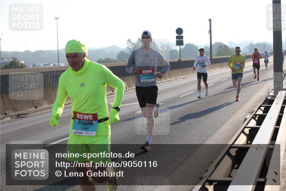 03.10.2025 - Köhlbrandbrückenlauf Lena Gebhardt http://msf.ph/oto/9050116 03.10.2025 09:13:37 Position 1 3460, 1174 meine-sportfotos.de
