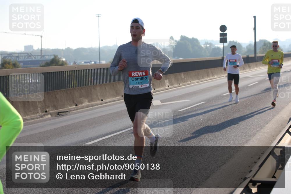 03.10.2025 - Köhlbrandbrückenlauf Lena Gebhardt http://msf.ph/oto/9050138 03.10.2025 09:13:38 Position 1 1174 meine-sportfotos.de