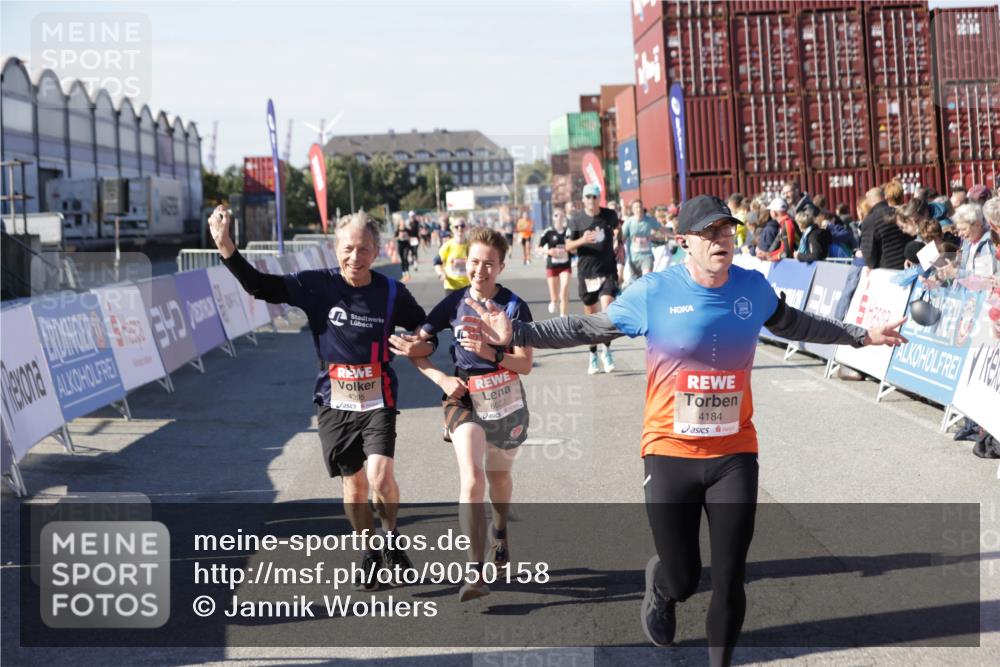 03.10.2025 - Köhlbrandbrückenlauf Jannik Wohlers http://msf.ph/oto/9050158 03.10.2025 13:08:02 Ziel 4107, 4184, 4357, 4395, 4639, 5959, 6022, 6163, 6244, 6348, 6409, 6635, 6696, 6752 meine-sportfotos.de