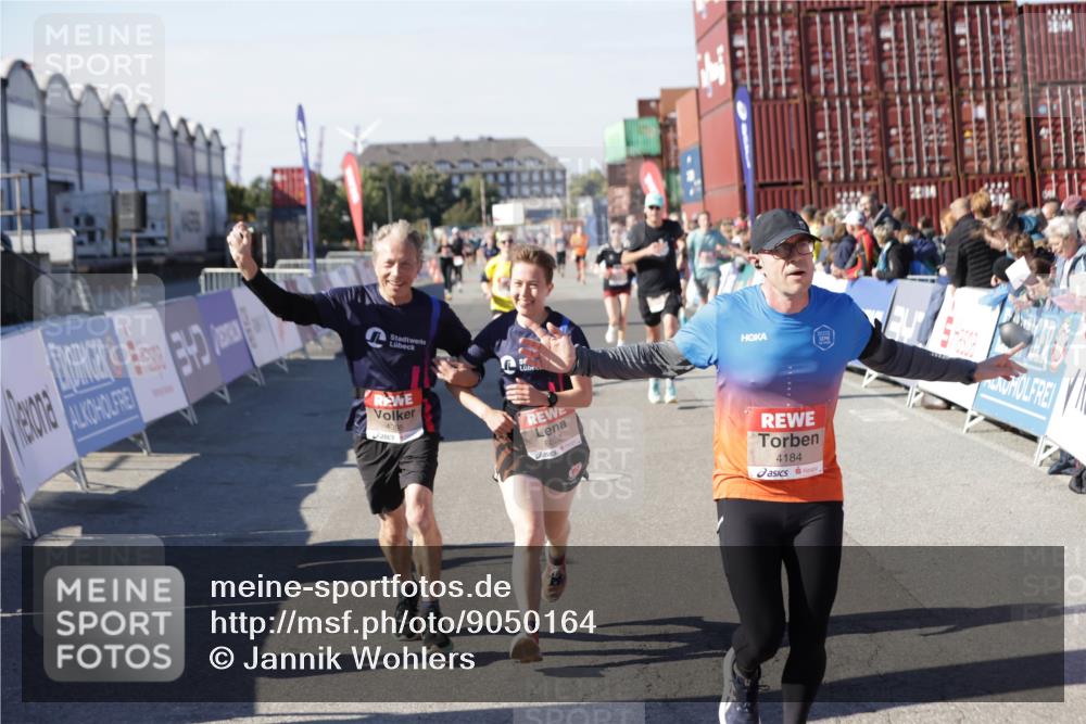 03.10.2025 - Köhlbrandbrückenlauf Jannik Wohlers http://msf.ph/oto/9050164 03.10.2025 13:08:02 Ziel 4107, 4184, 4357, 4395, 4639, 5959, 6022, 6163, 6244, 6348, 6409, 6635, 6696, 6752 meine-sportfotos.de
