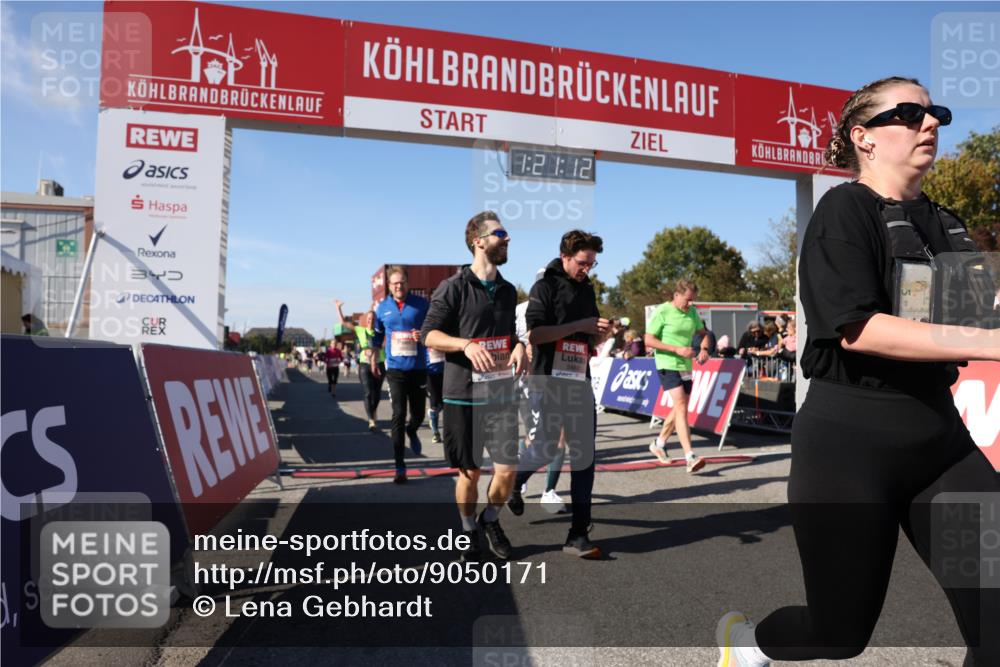 03.10.2025 - Köhlbrandbrückenlauf Lena Gebhardt http://msf.ph/oto/9050171 03.10.2025 13:21:13 Ziel 4363, 4393, 4601, 4680, 4749, 4846, 5265, 5363, 5450, 5618, 5746, 5873, 5878, 5882, 5883, 6262, 6282, 6602, 6756 meine-sportfotos.de