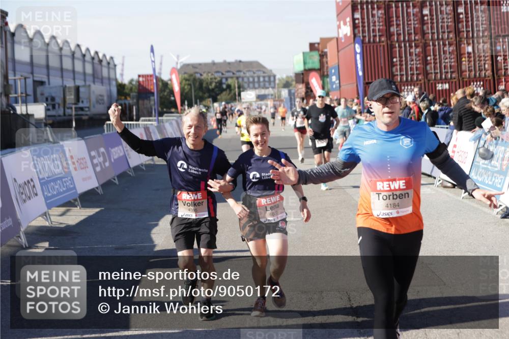 03.10.2025 - Köhlbrandbrückenlauf Jannik Wohlers http://msf.ph/oto/9050172 03.10.2025 13:08:02 Ziel 4107, 4184, 4357, 4395, 4639, 5959, 6022, 6163, 6244, 6348, 6409, 6635, 6696, 6752 meine-sportfotos.de