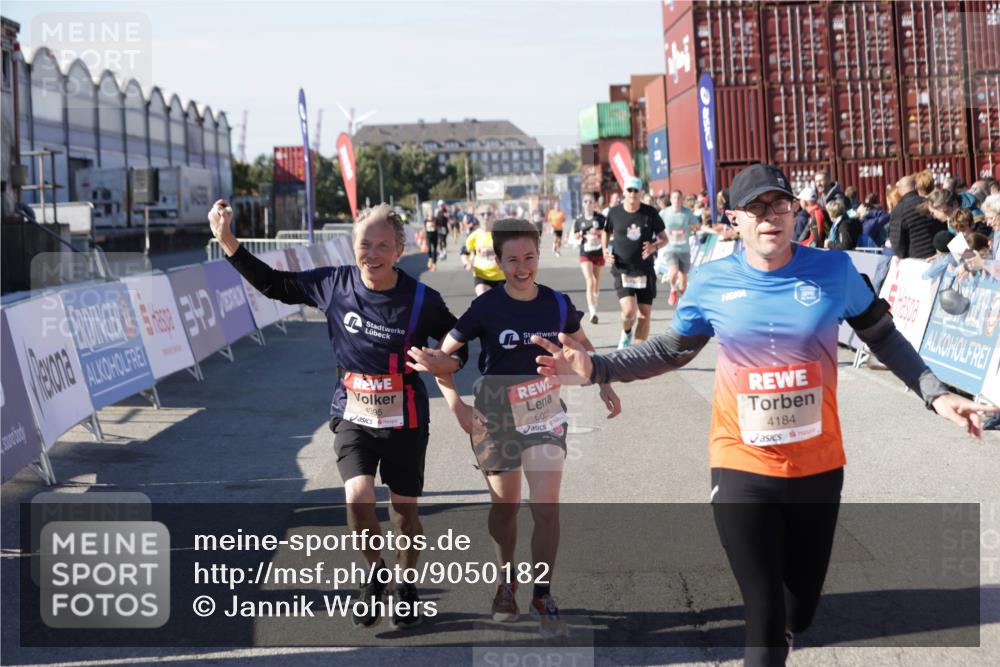 03.10.2025 - Köhlbrandbrückenlauf Jannik Wohlers http://msf.ph/oto/9050182 03.10.2025 13:08:02 Ziel 4107, 4184, 4357, 4395, 4639, 5959, 6022, 6163, 6244, 6348, 6409, 6635, 6696, 6752 meine-sportfotos.de