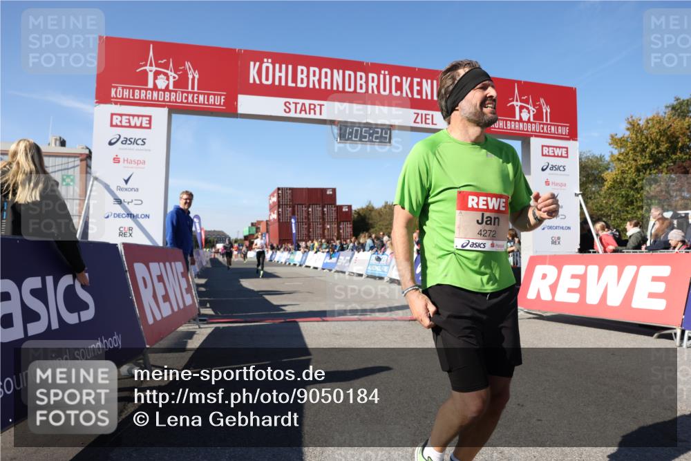 03.10.2025 - Köhlbrandbrückenlauf Lena Gebhardt http://msf.ph/oto/9050184 03.10.2025 13:05:24 Ziel 4011, 4272, 4344, 4390, 4496, 4584, 4877, 5637, 5969, 6041, 6044, 6081 meine-sportfotos.de