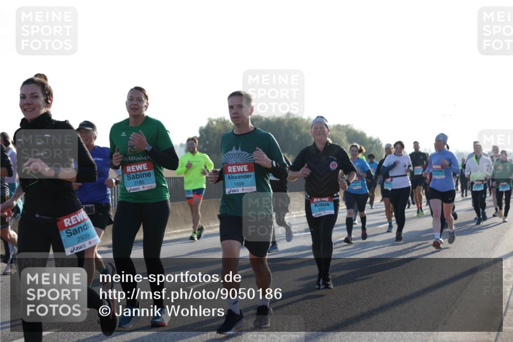 03.10.2025 - Köhlbrandbrückenlauf Jannik Wohlers http://msf.ph/oto/9050186 03.10.2025 09:18:40 Position 3 114, 2939, 3186, 1699, 3017 meine-sportfotos.de