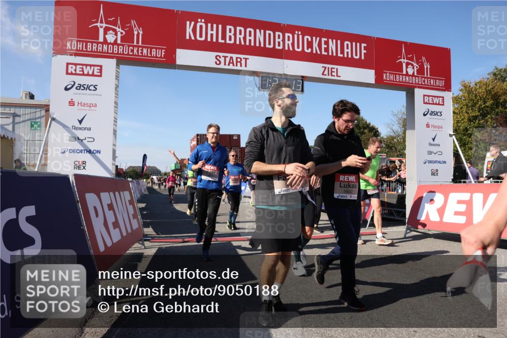 03.10.2025 - Köhlbrandbrückenlauf Lena Gebhardt http://msf.ph/oto/9050188 03.10.2025 13:21:13 Ziel 4363, 4393, 4601, 4680, 4749, 4846, 5265, 5363, 5450, 5618, 5746, 5873, 5878, 5882, 5883, 6262, 6282, 6602, 6756 meine-sportfotos.de