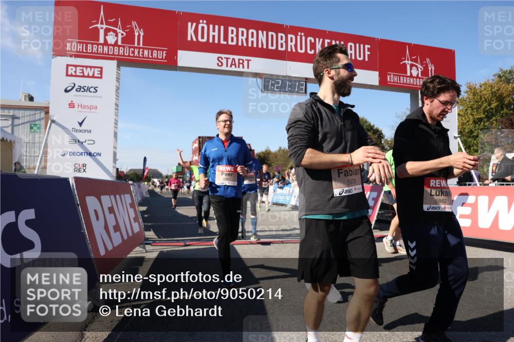 03.10.2025 - Köhlbrandbrückenlauf Lena Gebhardt http://msf.ph/oto/9050214 03.10.2025 13:21:14 Ziel 4363, 4393, 4601, 4680, 4749, 4846, 5265, 5363, 5450, 5618, 5746, 5873, 5878, 5882, 5883, 6262, 6282, 6602, 6756 meine-sportfotos.de
