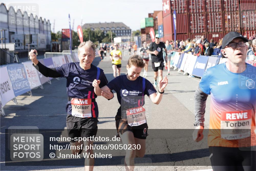 03.10.2025 - Köhlbrandbrückenlauf Jannik Wohlers http://msf.ph/oto/9050230 03.10.2025 13:08:02 Ziel 4107, 4184, 4357, 4395, 4639, 5959, 6022, 6163, 6244, 6348, 6409, 6635, 6696, 6752 meine-sportfotos.de