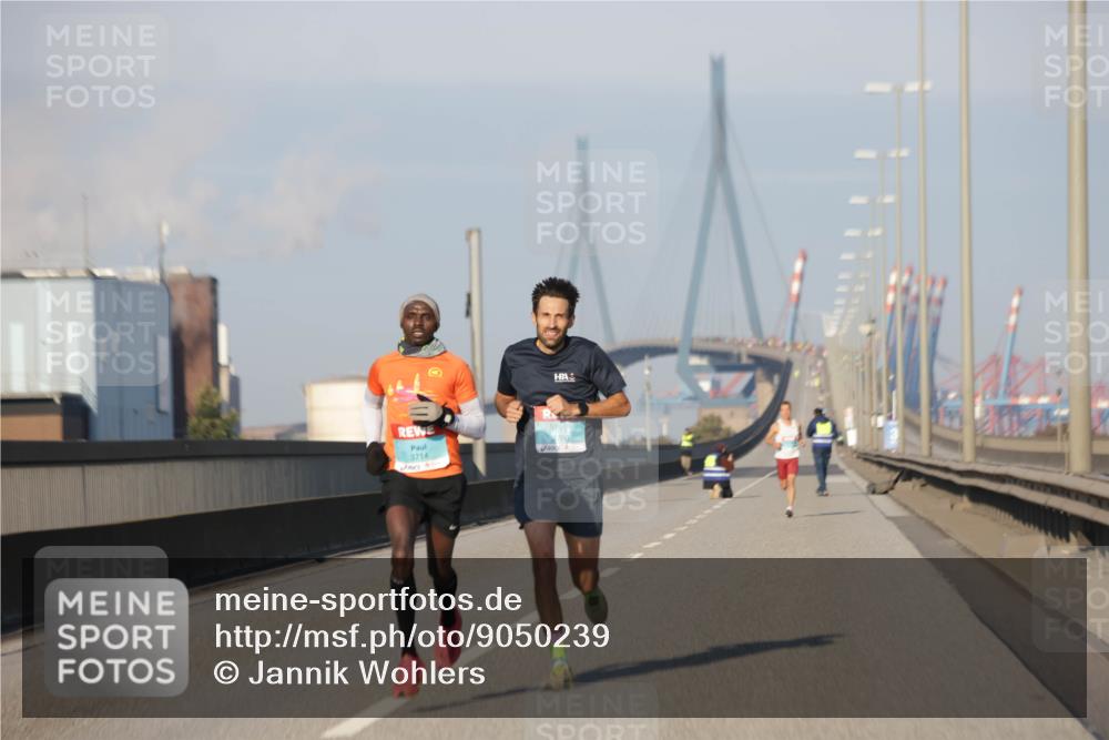 03.10.2025 - Köhlbrandbrückenlauf Jannik Wohlers http://msf.ph/oto/9050239 03.10.2025 09:35:52 Position 3 3714 meine-sportfotos.de