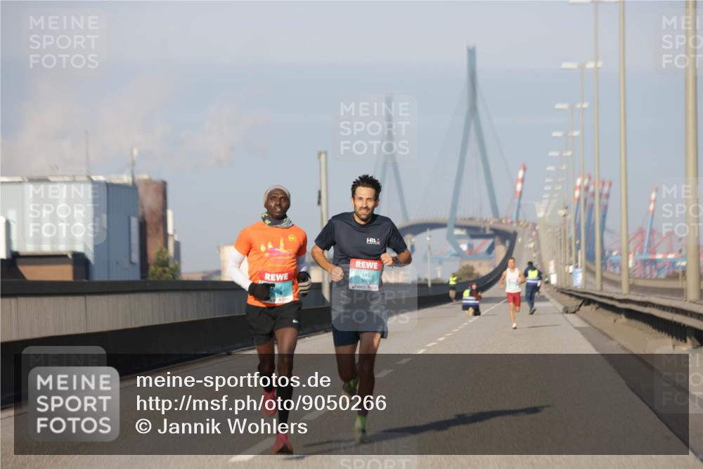03.10.2025 - Köhlbrandbrückenlauf Jannik Wohlers http://msf.ph/oto/9050266 03.10.2025 09:35:52 Position 3 3760 meine-sportfotos.de