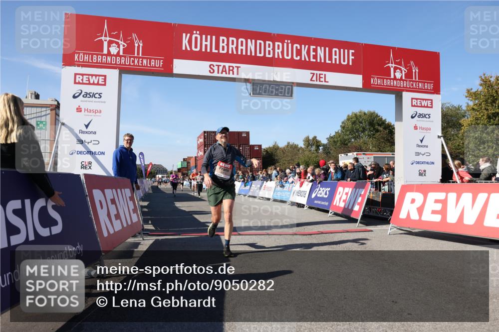 03.10.2025 - Köhlbrandbrückenlauf Lena Gebhardt http://msf.ph/oto/9050282 03.10.2025 13:05:30 Ziel 4011, 4062, 4161, 4272, 4278, 4384, 4496, 4584, 5468, 5637 meine-sportfotos.de