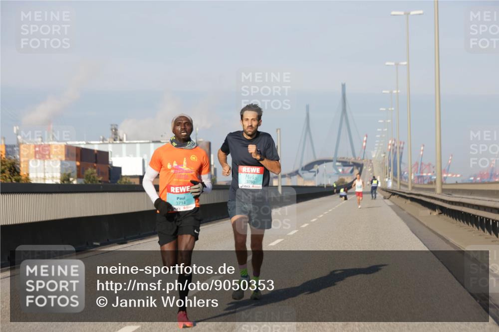 03.10.2025 - Köhlbrandbrückenlauf Jannik Wohlers http://msf.ph/oto/9050353 03.10.2025 09:35:54 Position 3 3714, 3760 meine-sportfotos.de