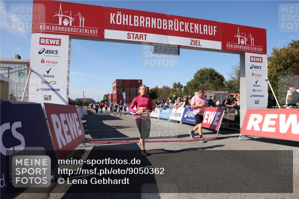 03.10.2025 - Köhlbrandbrückenlauf Lena Gebhardt http://msf.ph/oto/9050362 03.10.2025 13:21:17 Ziel 4363, 4379, 4393, 4601, 4749, 4838, 4846, 5265, 5450, 5618, 5746, 5873, 5878, 5882, 5883, 6262, 6602, 6675, 6676, 6679, 6756 meine-sportfotos.de