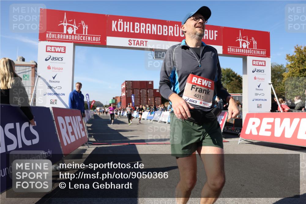 03.10.2025 - Köhlbrandbrückenlauf Lena Gebhardt http://msf.ph/oto/9050366 03.10.2025 13:05:32 Ziel 4011, 4062, 4161, 4278, 4384, 4584, 5468, 6281 meine-sportfotos.de