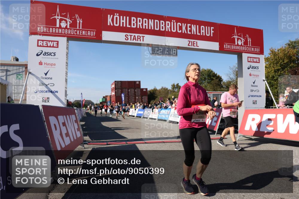 03.10.2025 - Köhlbrandbrückenlauf Lena Gebhardt http://msf.ph/oto/9050399 03.10.2025 13:21:18 Ziel 4363, 4379, 4393, 4601, 4749, 4838, 4846, 5265, 5450, 5618, 5725, 5746, 5873, 5878, 5882, 5883, 6262, 6602, 6675, 6676, 6679, 6756 meine-sportfotos.de